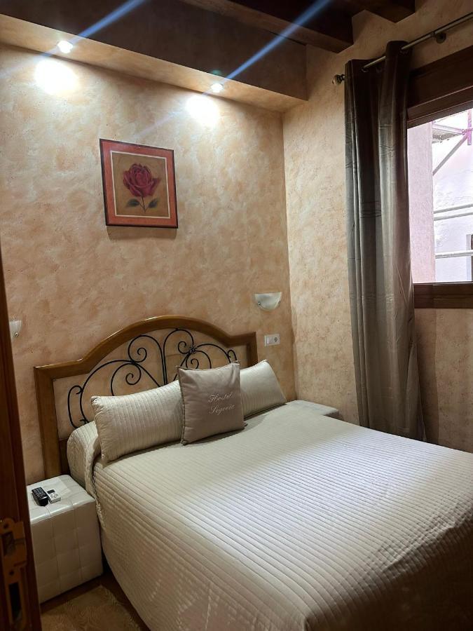 Hostal Segovia Adults Only Exteriér fotografie