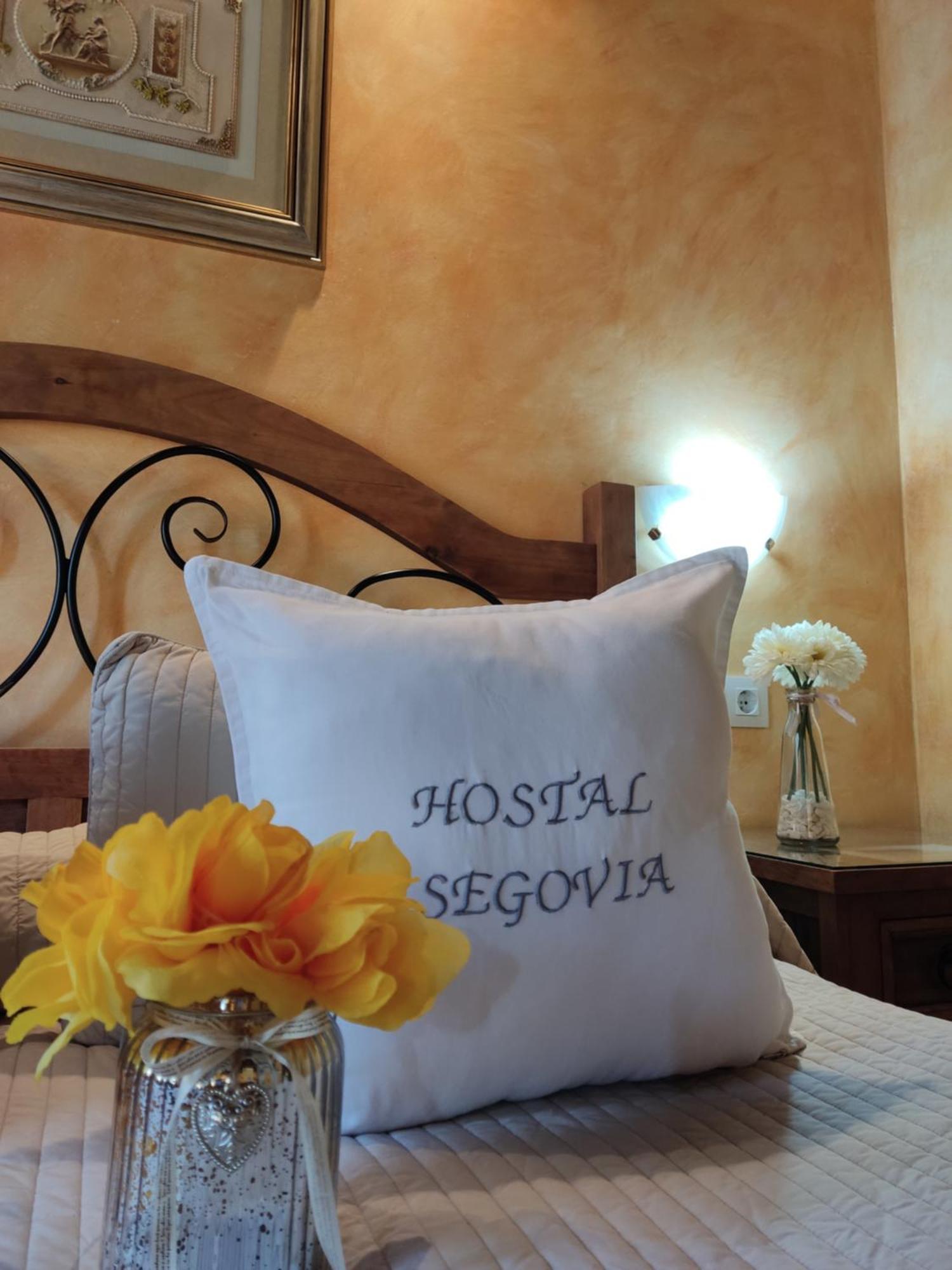 Hostal Segovia Adults Only Pokoj fotografie