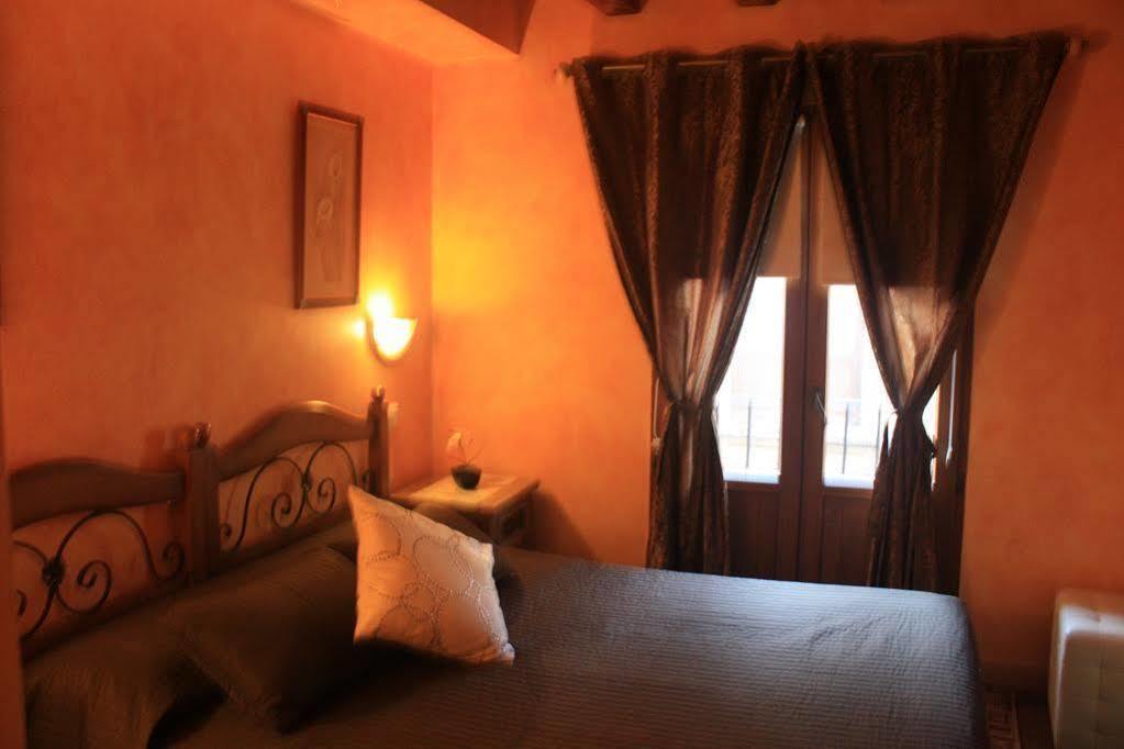 Hostal Segovia Adults Only Exteriér fotografie
